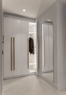 Acropolis Golden Suites by GHH