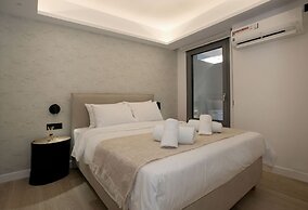 Acropolis Golden Suites by GHH