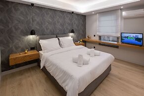 Acropolis Golden Suites by GHH