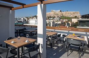 Acropolis Golden Suites by GHH