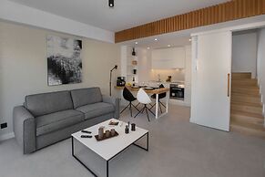 Acropolis Golden Suites by GHH