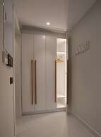 Acropolis Golden Suites by GHH