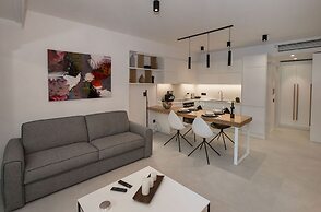 Acropolis Golden Suites by GHH