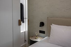Acropolis Golden Suites by GHH