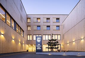 JUFA Hotel Laterns - Klangholzhus