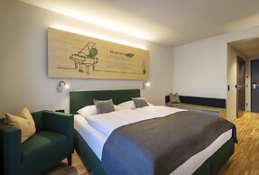 JUFA Hotel Laterns - Klangholzhus