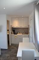 Oniropetra Apartaments