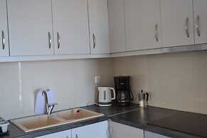 Oniropetra Apartaments