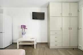 Oniropetra Apartaments