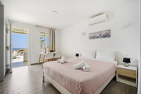 Oniropetra Apartaments