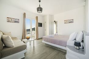 Oniropetra Apartaments