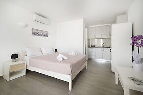 Oniropetra Apartaments