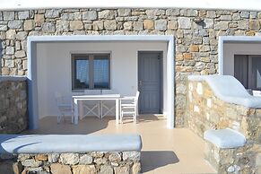 Oniropetra Apartaments