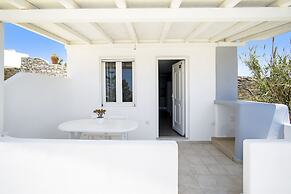 Oniropetra Apartaments