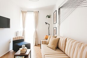 Nephiria's Boho House with Acropolis View