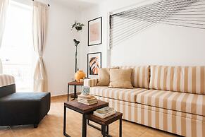 Nephiria's Boho House with Acropolis View