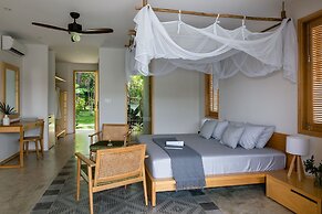 Chibu Riverside Cottages and Dorm