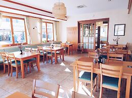 Pohorje Village Wellbeing Resort – Wellness & Spa Hotel Bolfenk