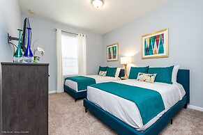 Gorgeous Vista Cay Condo, Next to Resort Clubhouse