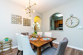 Gorgeous Vista Cay Condo, Next to Resort Clubhouse