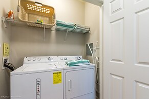 Gorgeous Vista Cay Condo, Next to Resort Clubhouse