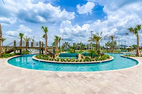 Stunning Lakeview Townhome w/ Private Pool!