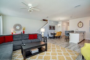 Stunning Lakeview Townhome w/ Private Pool!