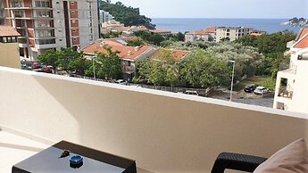 Beautiful Sea View Apartment