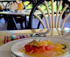 Starling Bird Resort