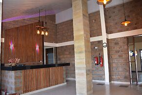 Starling Bird Resort