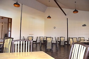 Starling Bird Resort