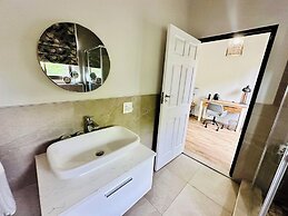 Little Forest Garden Retreat Guesthouse