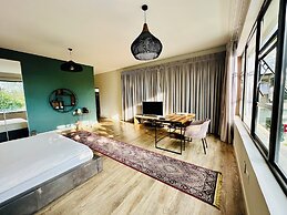 Little Forest Garden Retreat Guesthouse