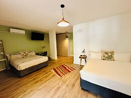 Little Forest Garden Retreat Guesthouse