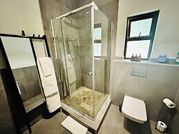 Little Forest Garden Retreat Guesthouse