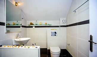 Xenia Ionis Luxury Concept Apartments