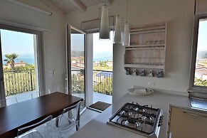 Villa Lisi With Pool