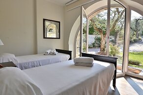 Villa Lisi With Pool