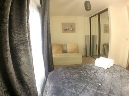 Igloo CityCroft Luxury Townhouse