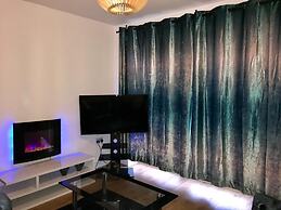 Igloo CityCroft Luxury Townhouse