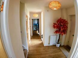 Igloo CityCroft Luxury Townhouse