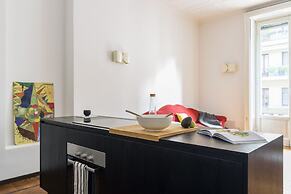 Macchi Master Guest apartment