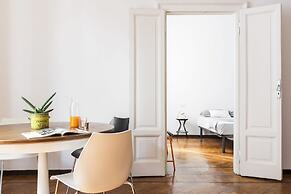 Macchi Master Guest apartment