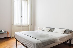 Macchi Master Guest apartment