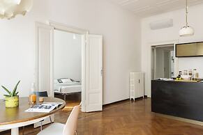 Macchi Master Guest apartment