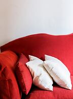 Macchi Master Guest apartment