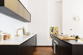 Macchi Master Guest apartment