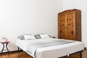 Macchi Master Guest apartment