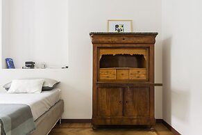 Macchi Master Guest apartment