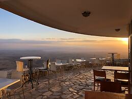 Boutique Hotel by Tzukim